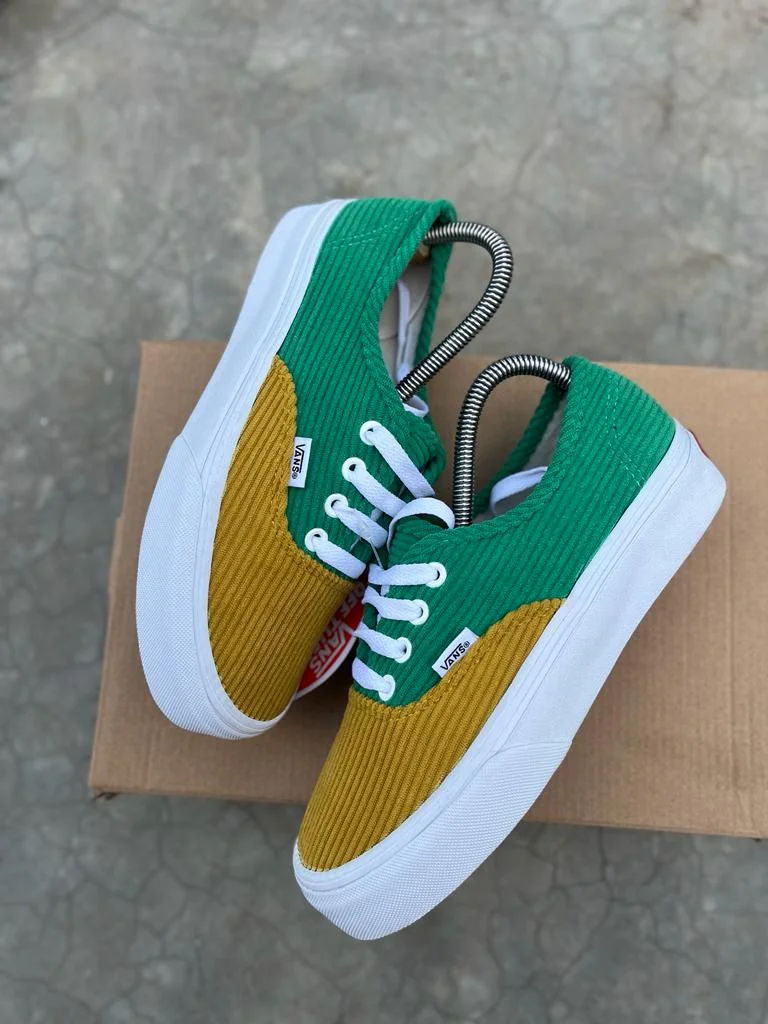 Fabric Double Sole Corduroy Vans of the Wall Sneakers Green /Yellow