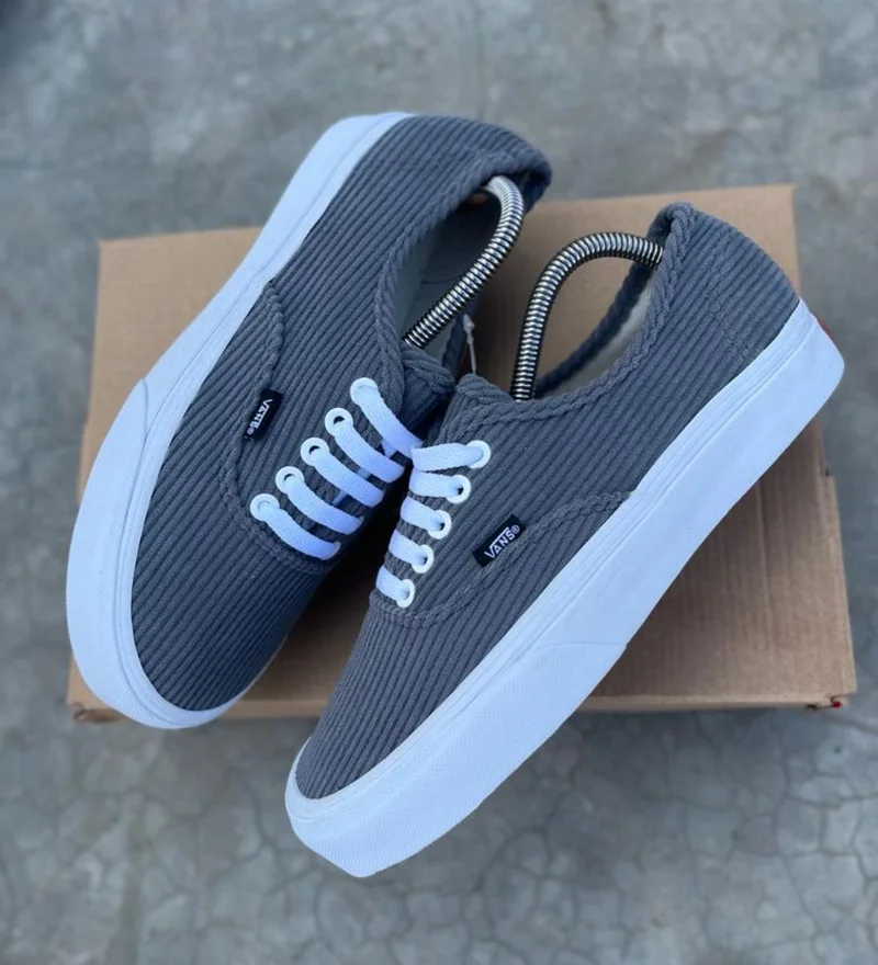 Fabric Double Sole Corduroy Vans of the Wall Sneakers Grey - Black Sole