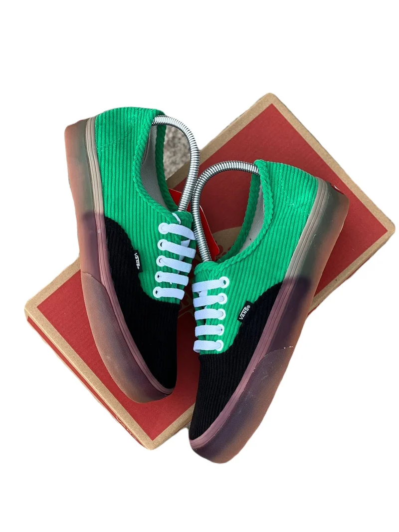 Fabric Double Sole Courdry Vans of the Wall Green and Black - Gum Sole