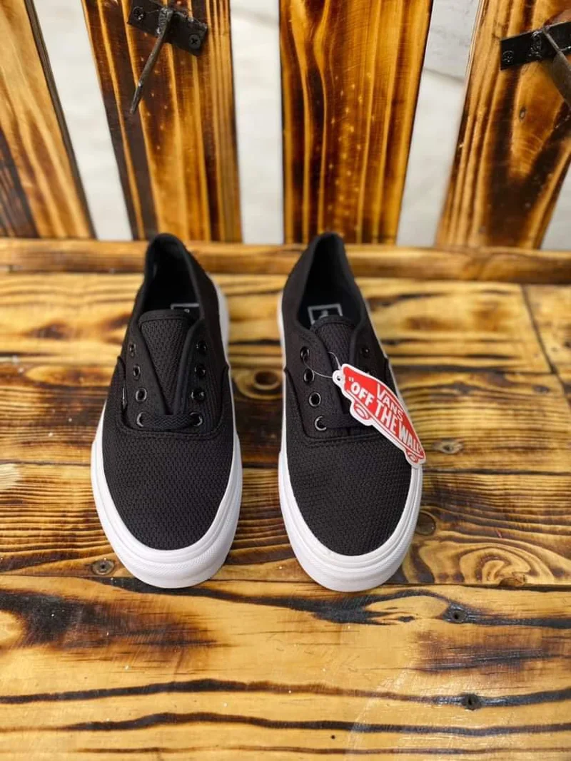 Fabric Double Sole Vans of the Wall Black And White sole