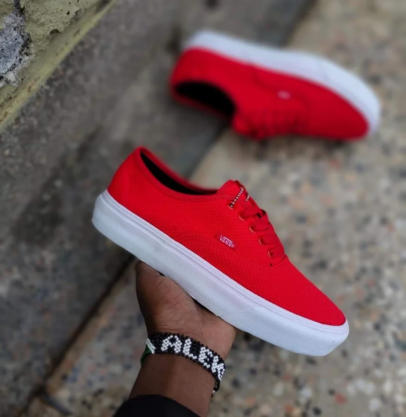 Fabric Double Sole Vans of the Wall Sneakers Red and white sole