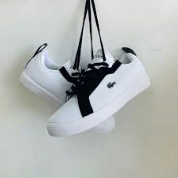 FASHION  LACOSTE  LEATHER SNEAKERS