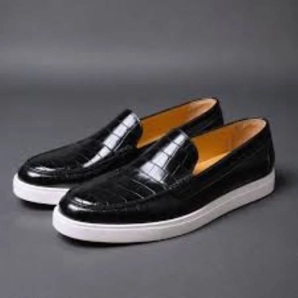 FASHION MEN’S SLIP-ON LOAFERS CASUAL SHOES.