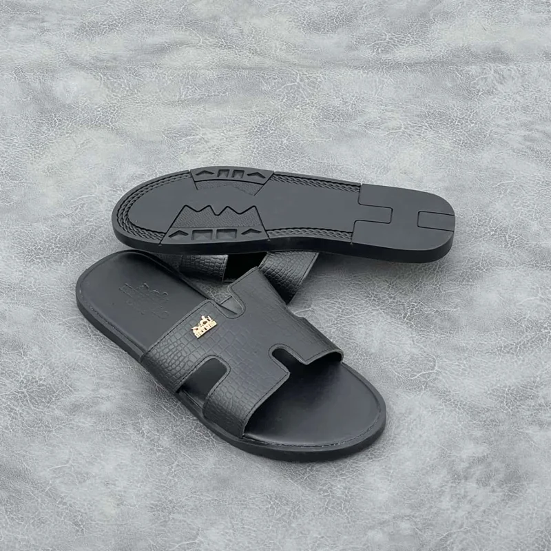 Hermès Chypre Leather Slide Sandals - Black