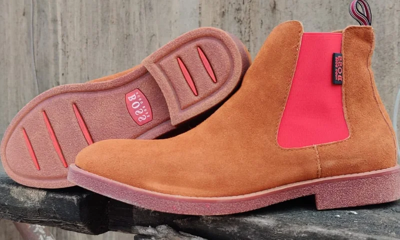 Hugo Boss Mustard Men’s Chelsea Boots
