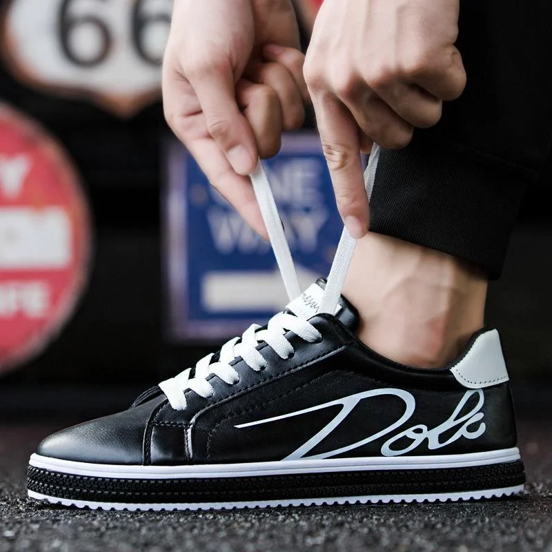 Italian Casual Comfortable Fashion Laced Mens Sneakers Black White