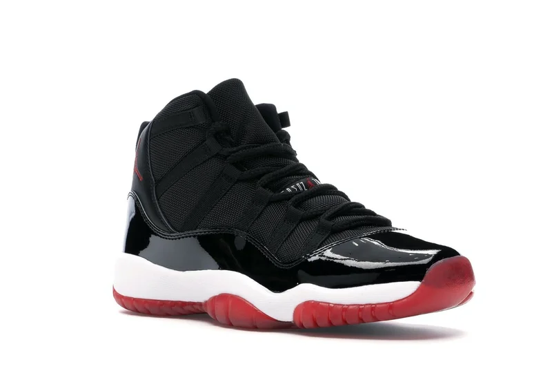 Jordan 11 RetroPlayoffs Bred