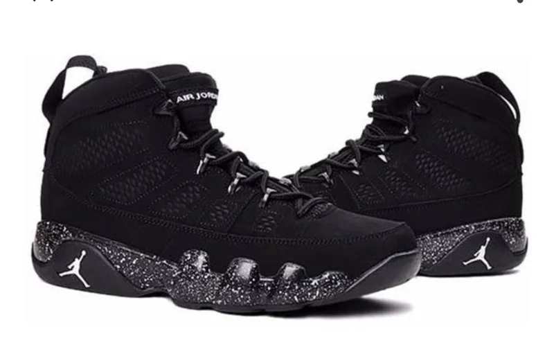 Jordan 9 Retro Black Sneakers