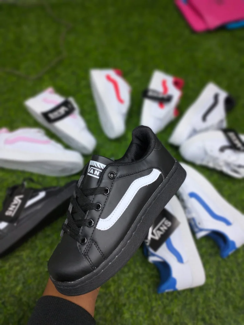 Kids SKATER Model Vans Black and white Classic Old Skool Vans