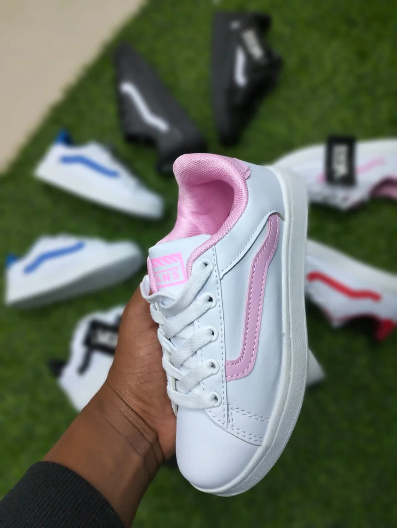 Kids SKATER Model Vans White and Pink Classic Old Skool Vans