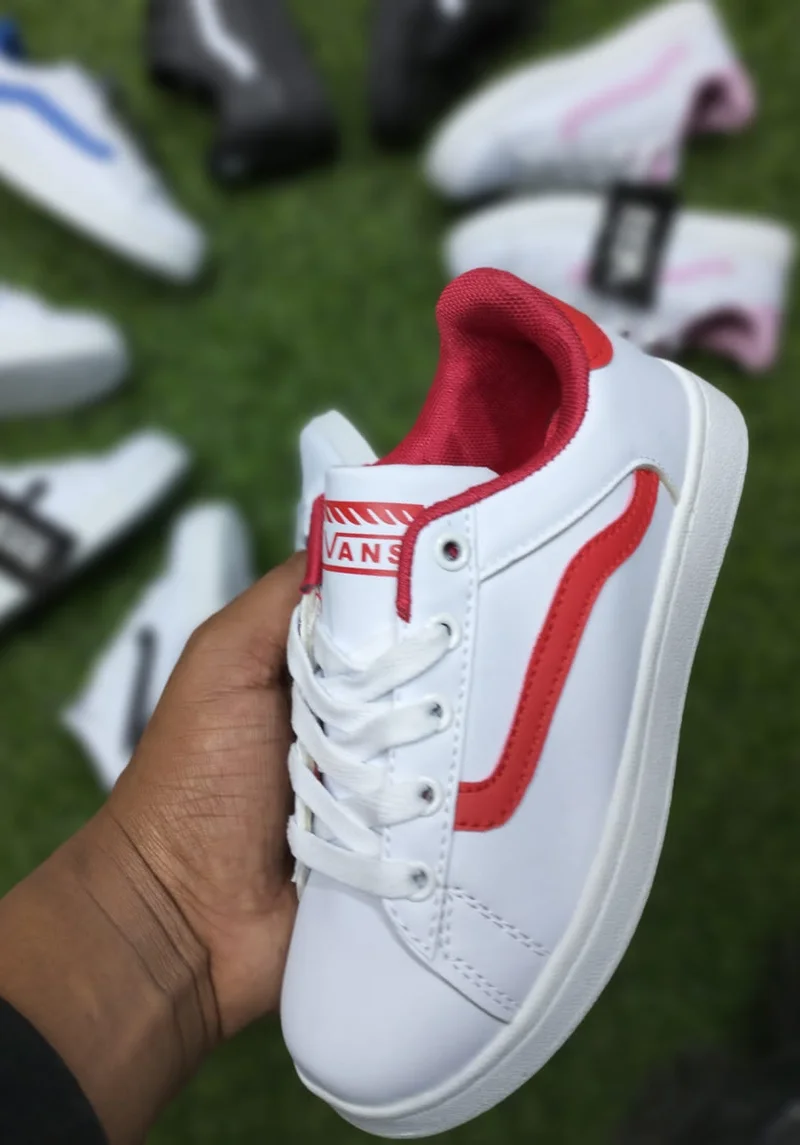 Kids SKATER Model Vans White and Red Classic Old Skool Vans