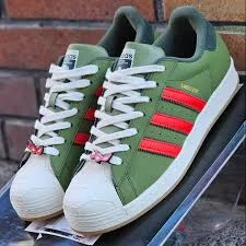 ADIDAS SUPERSTAR SHELL TOE SNEAKERS .SHOES FOR MEN.