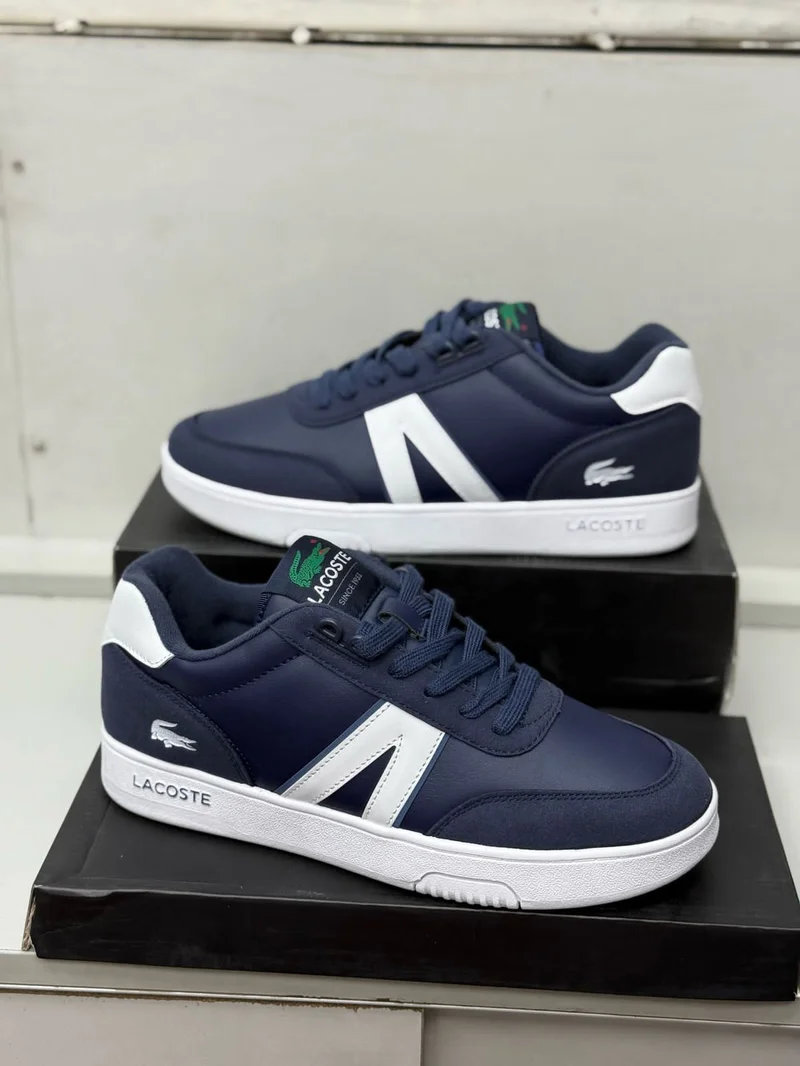 LACOSTE LEATHER SNEAKERS
