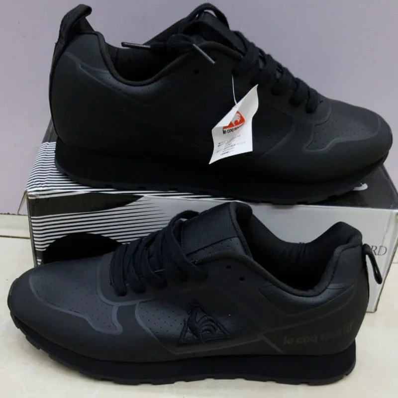 Le Coq Sportif Athletic Low Cut Sneakers - All Black