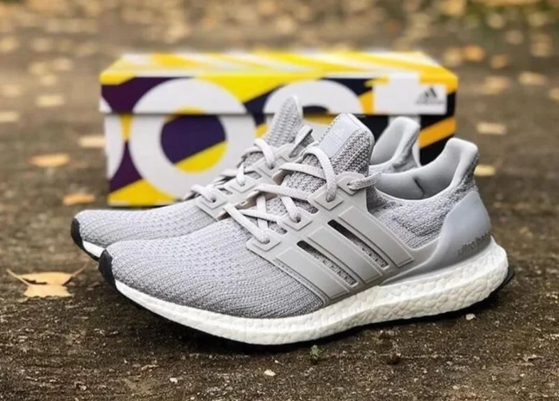 adidas UltraBoost 4.0 Show Your Stripes