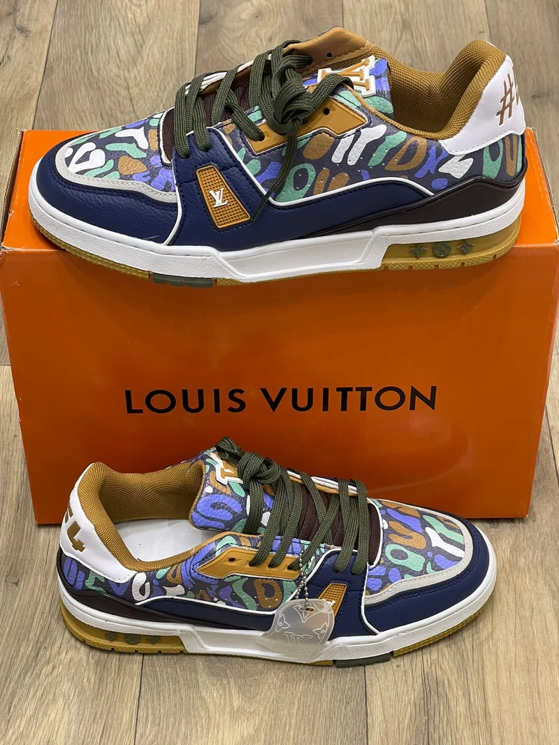 LOUI_S VUITTO_N TRAINER SNEAKERS