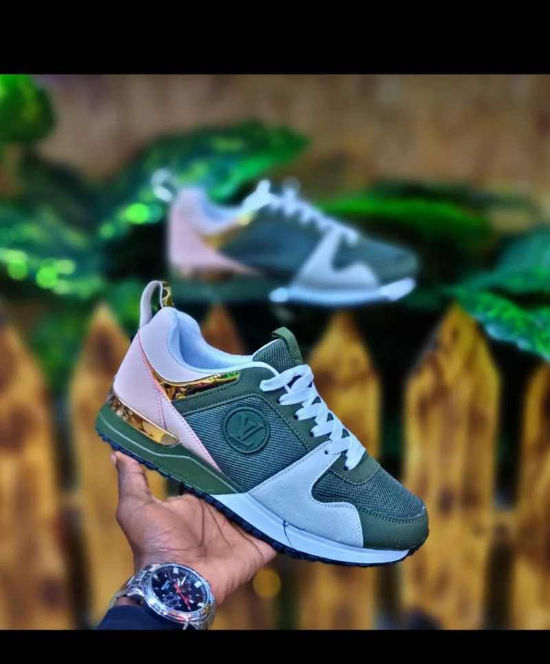 Louis Vuitton LV Trainers Laced Up Sneakers In Green White