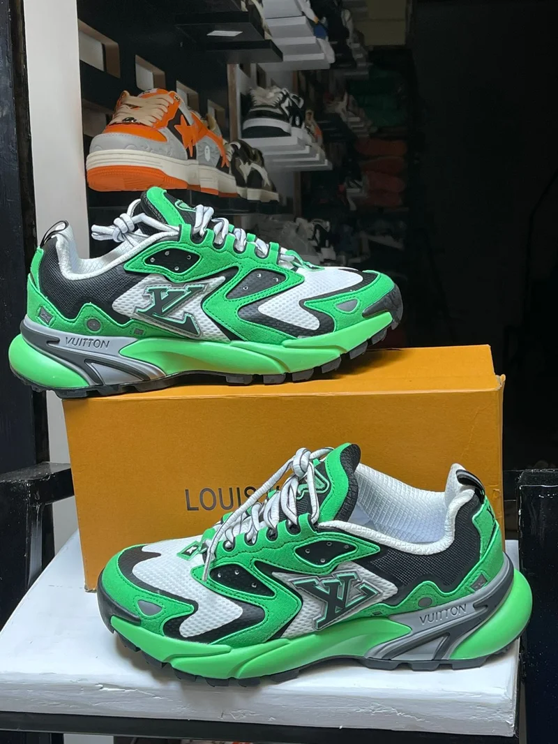 Louis Vuitton Runner Tatic Trainer Sneakers In Luminous Green