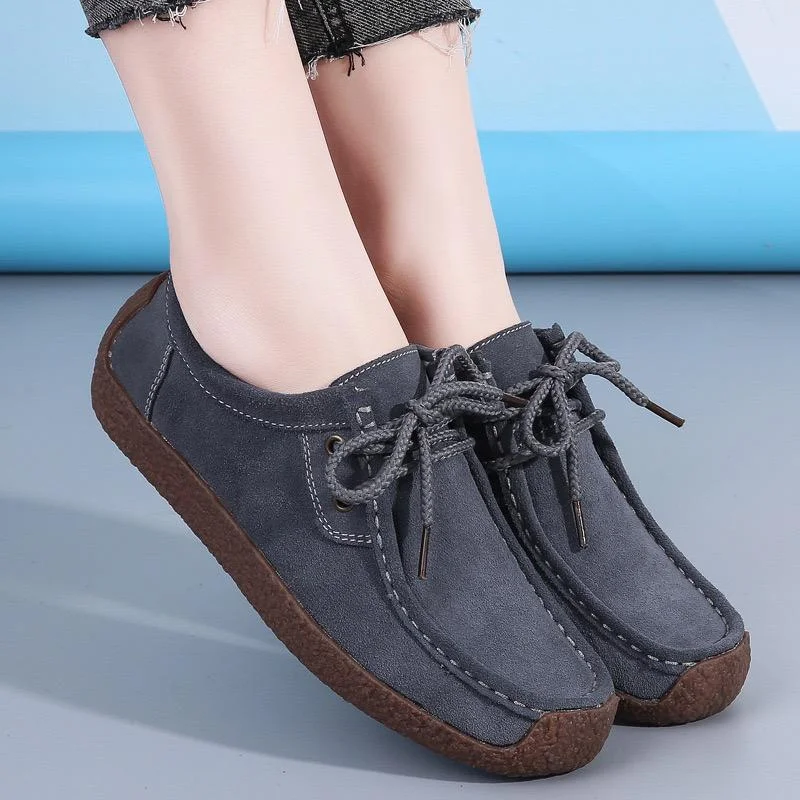 Luxe Comfort: Women's Gray Suede Lace-Up Flats Loafers sneakers
