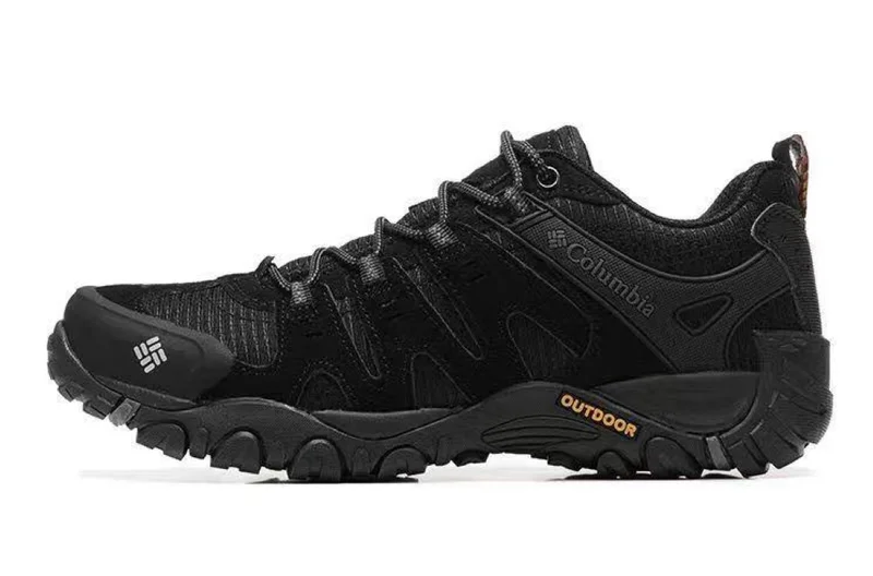 Luxurious Columbia Waterproof Men's trekking & hiking Black sneakers..