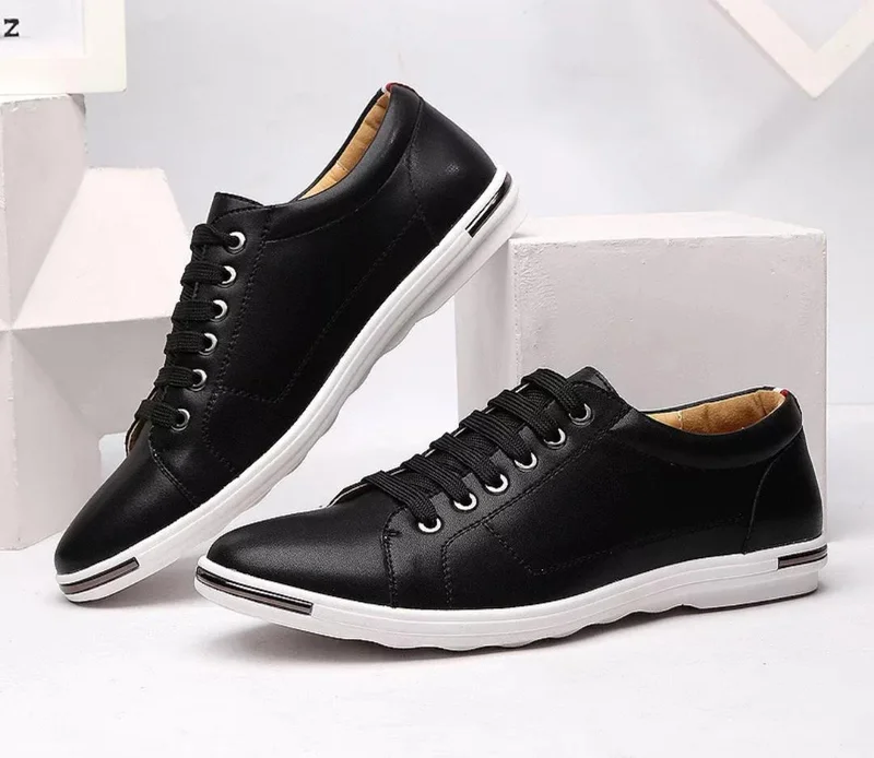 Men Casual Shoes Fashion Men New Comfort Men Sneakers Moccasins Leather Black