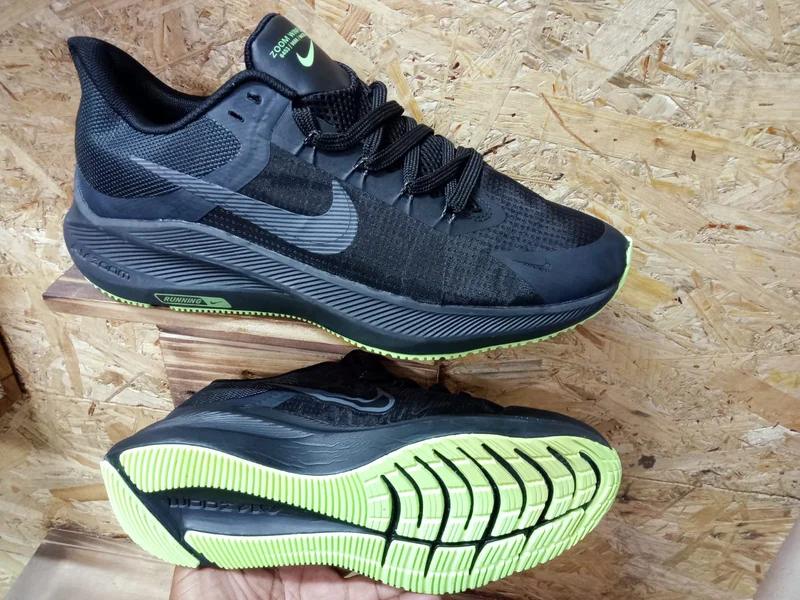 Men Nike Black Zoom Sport Shoes