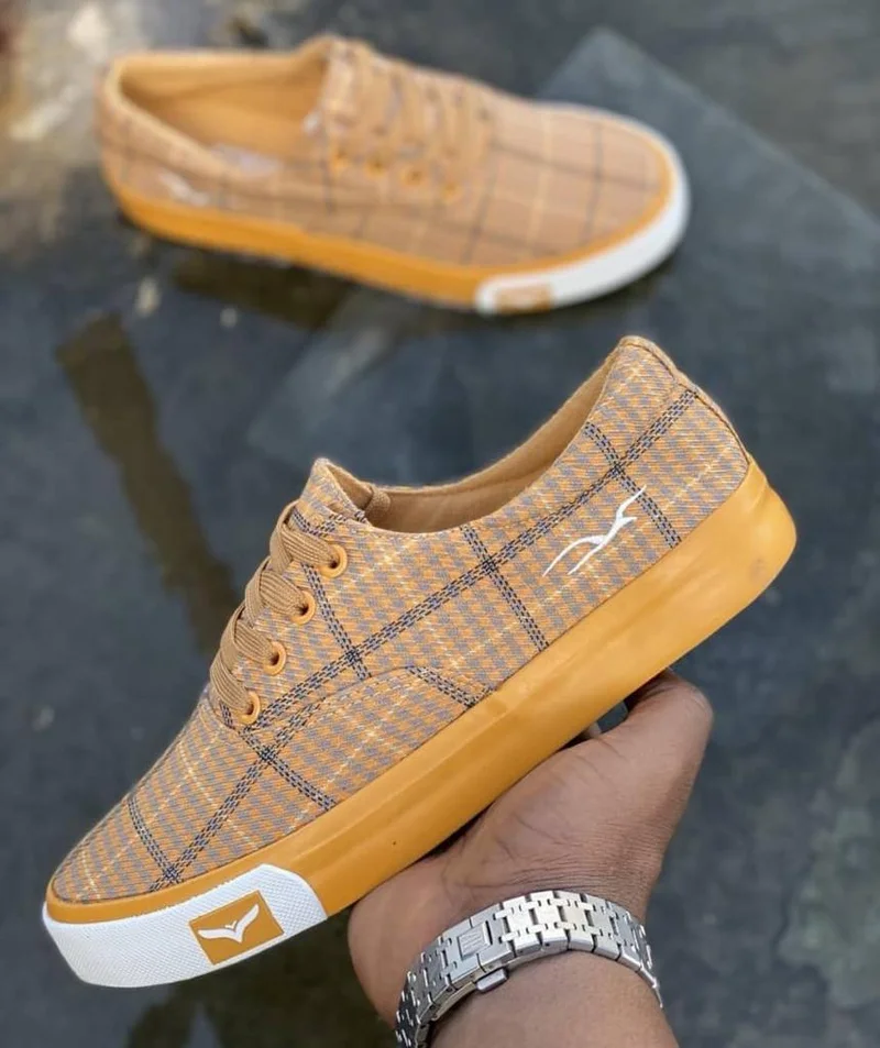 Mens Laced Casual Rubber Shoes Brown