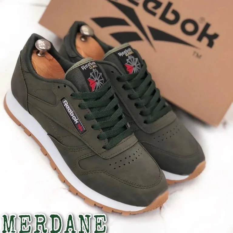 Mens Reebok  Classic Trainers Olive Beige