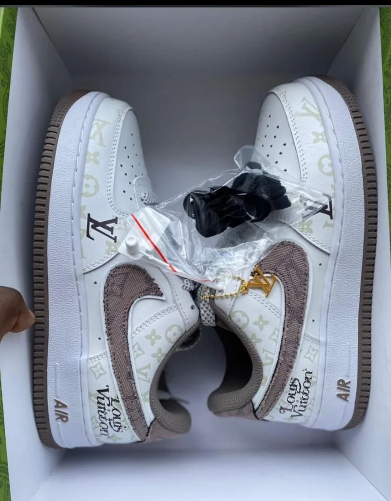 MEN’S BASKETBALL SHOES LV LOW TOP SNEAKERS PREMIUM FOOTWEAR.