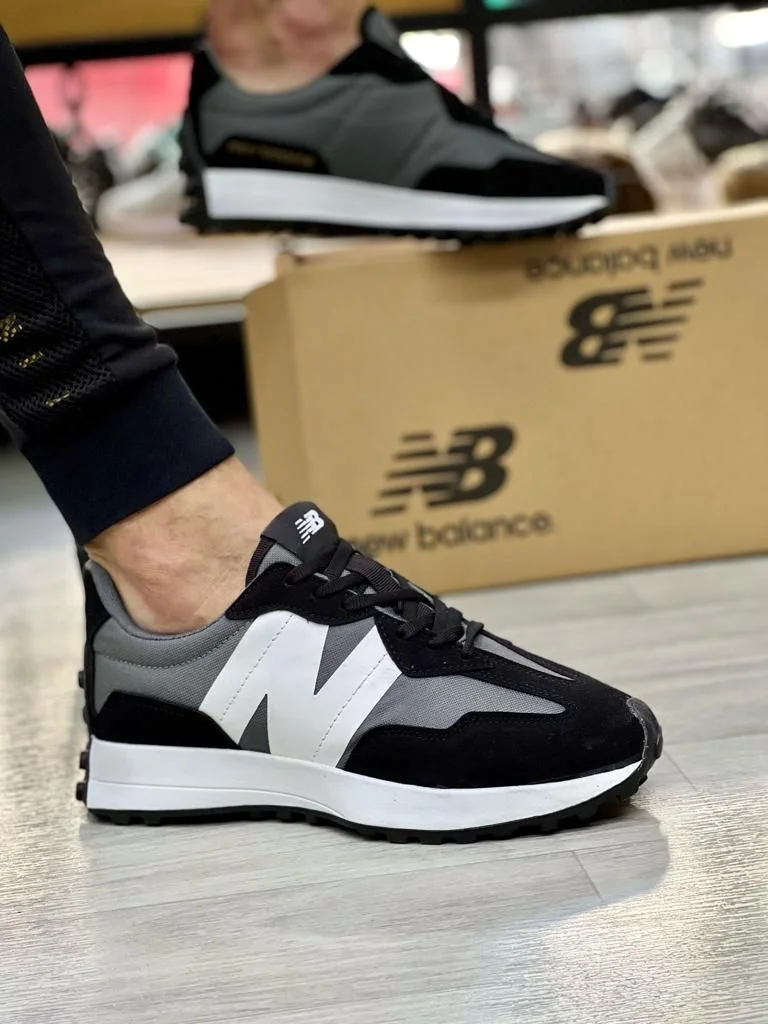 New Balance Classic 327 Black white Sneakers