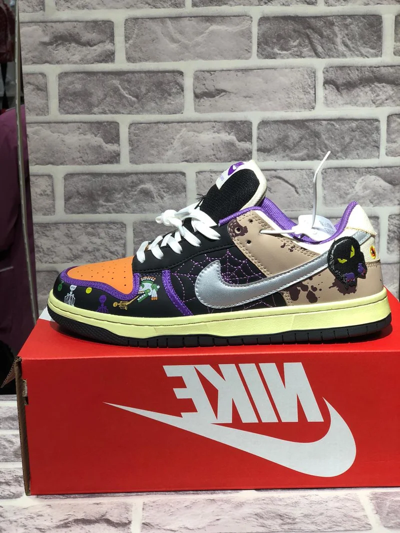 Nike  Sb Dunk Low Day Of The Dead