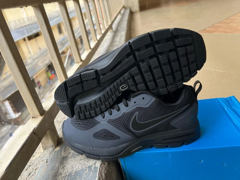 NIKE AIR  ZOOM PEGASUS BLACK GREY  RUNNING SHOES