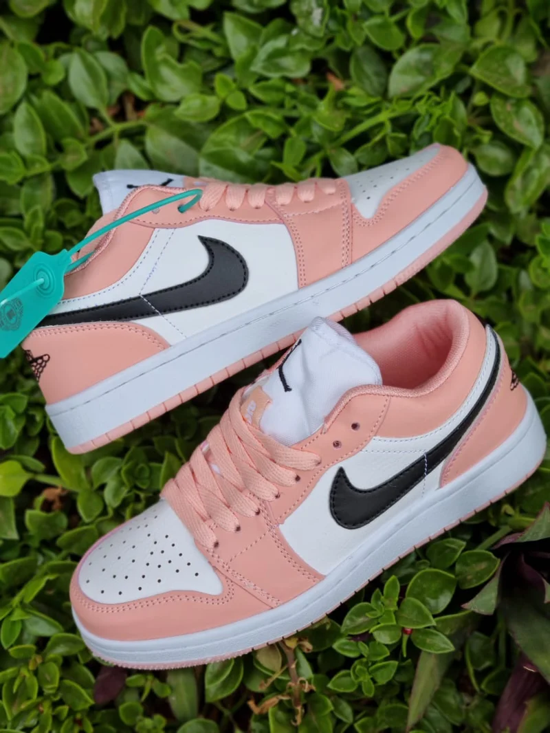 Nike Air Jordan 1 Low pink peach