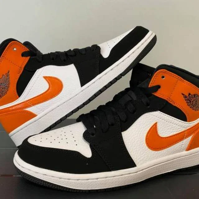 Nike Air Jordan 1 Mid "Shattered Backboard"