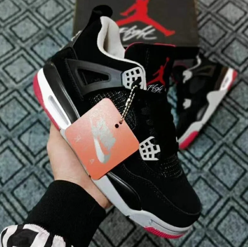 NIKE AIR JORDAN 4 “BRED” RETRO Sneakers