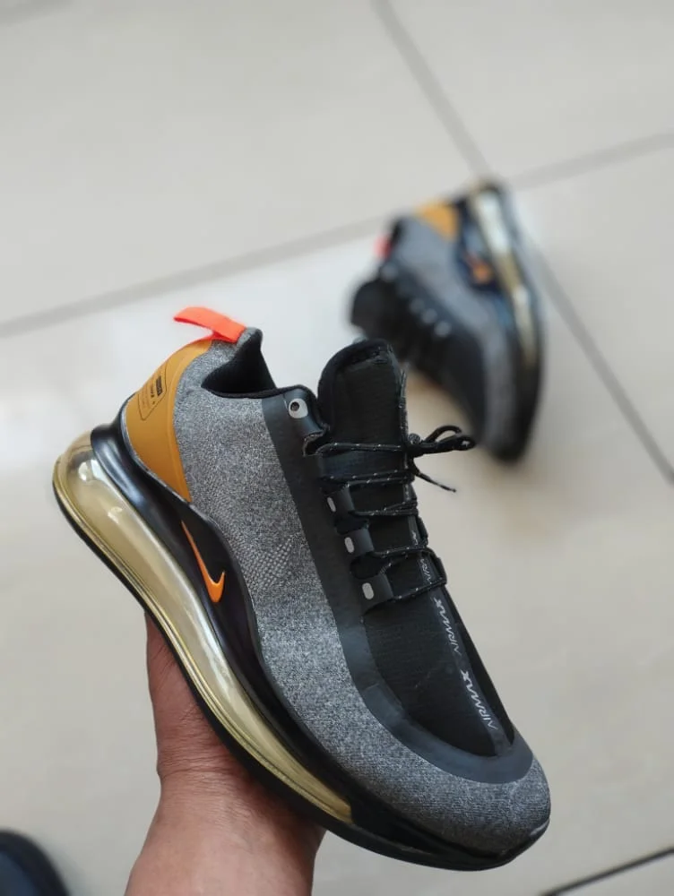 Nike Air Max 720 Run Utility - Black Grey Yellow