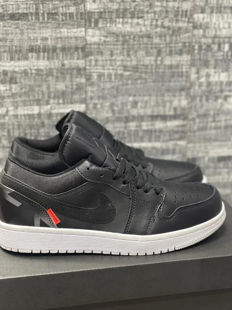 Air Jordan 1 Low x PSG