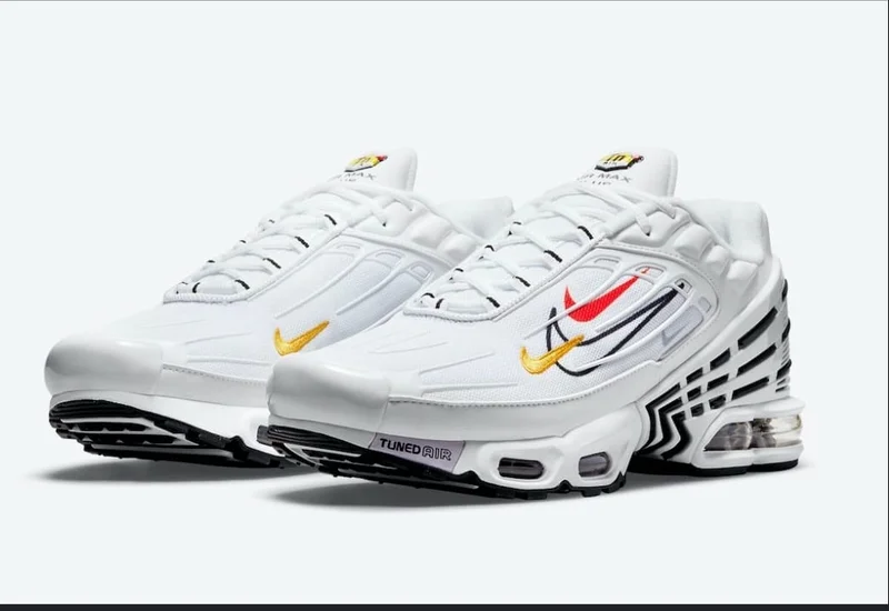 Nike Air Max Plus 3 sneakers: