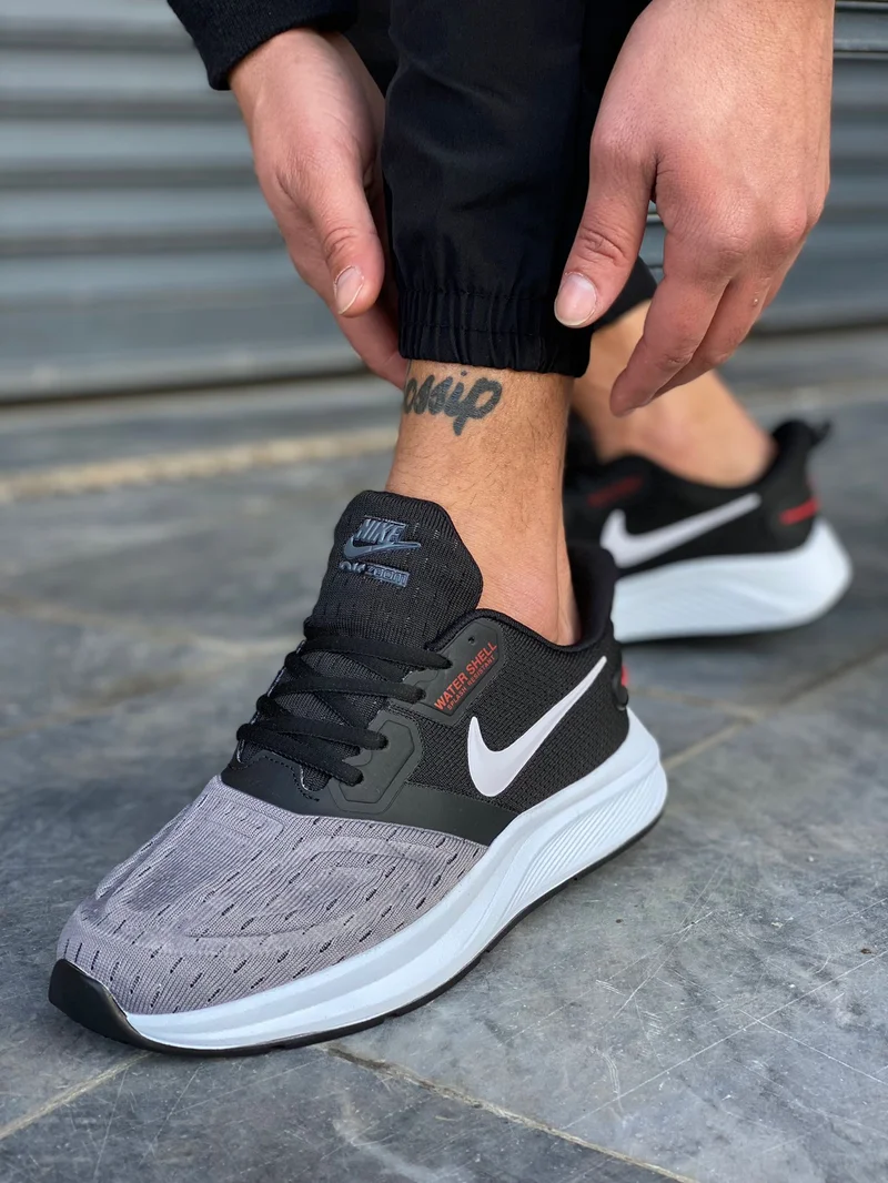 Nike Air Zoom  Water shell Splash Resistant in Black and Grey