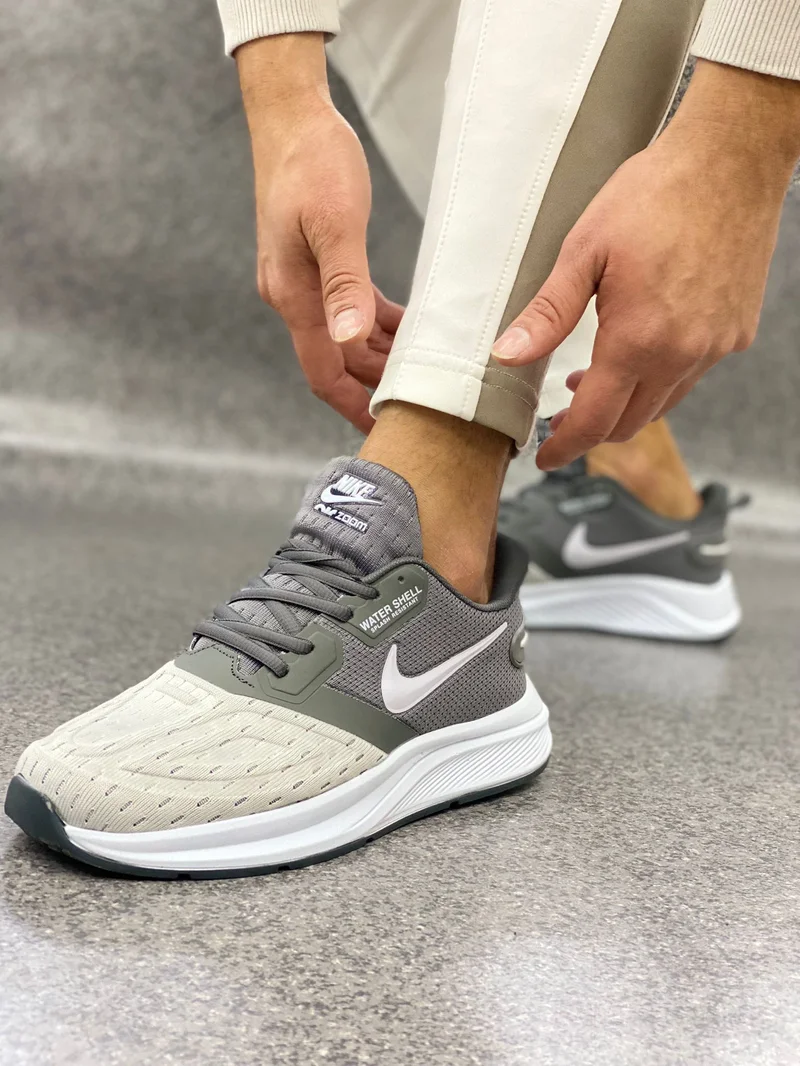 Nike Air Zoom  Water shell Splash Resistant in Grey and White