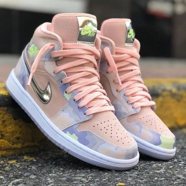 Air Jordan 1 Mid SE P(HER)SPECTIVE