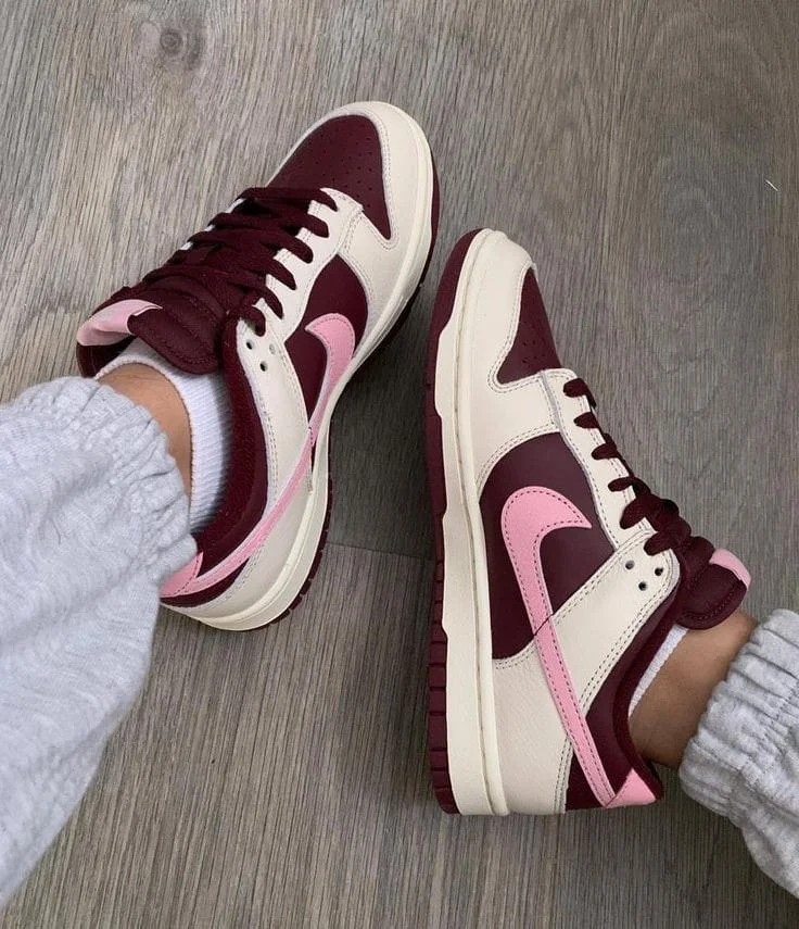 Nike Dunk Low Retro PRM Valentine's Day (2023)