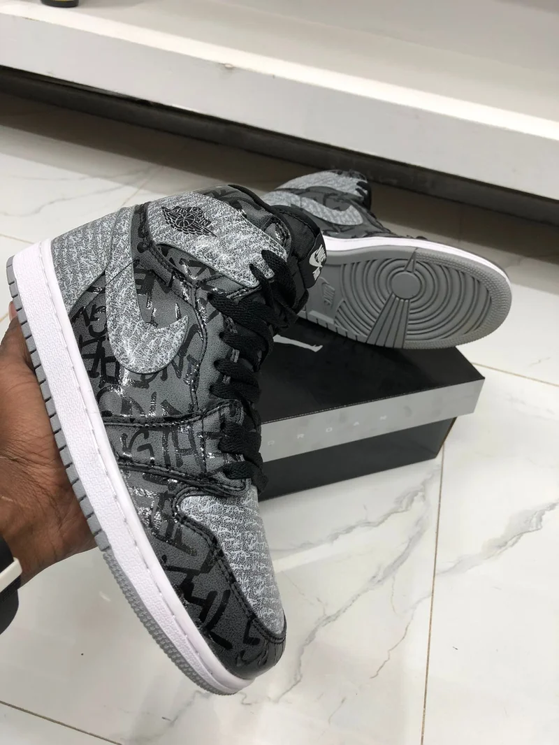 Air Jordan 1 Retro High OG Rebellionaire