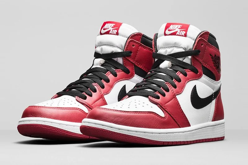 Nike Jordan Men's Air Jordan 1 Retro High Basketball Shoe