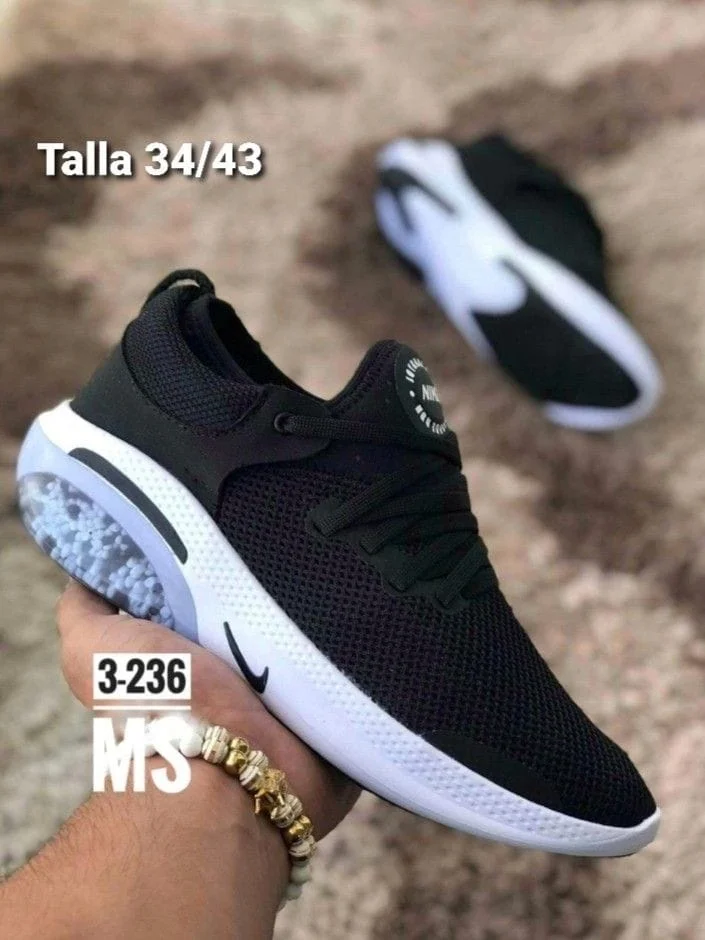 Nike Joyride Run Racer Black and White Unisex Sneakers