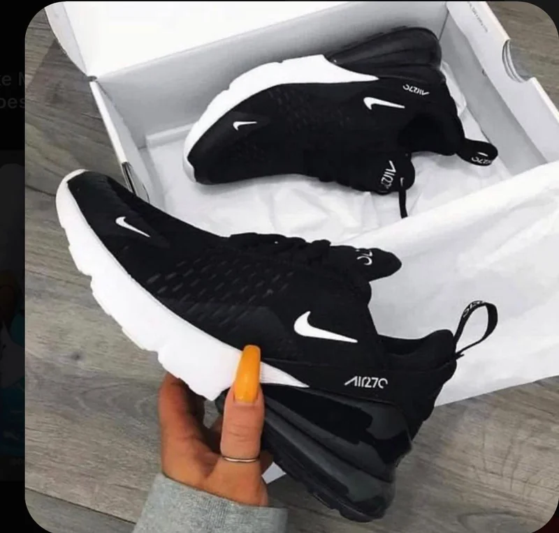 Nike Men's Air Max 270 Shoes Sneakers