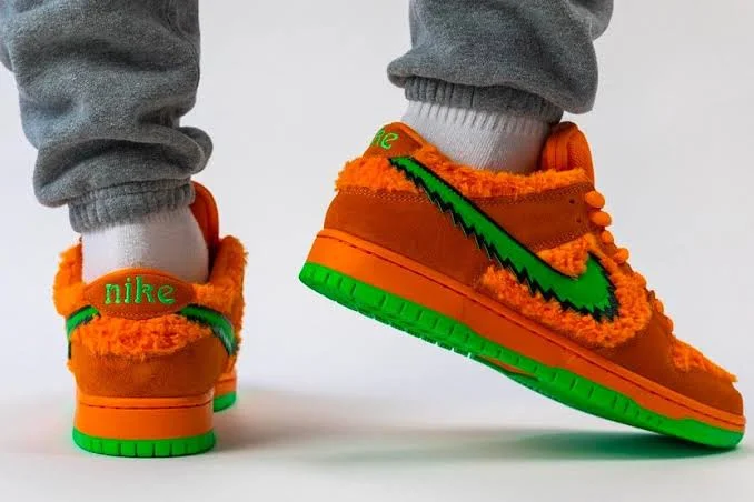 Nike SB Dunk Low Grateful Dead Orange Sneakers