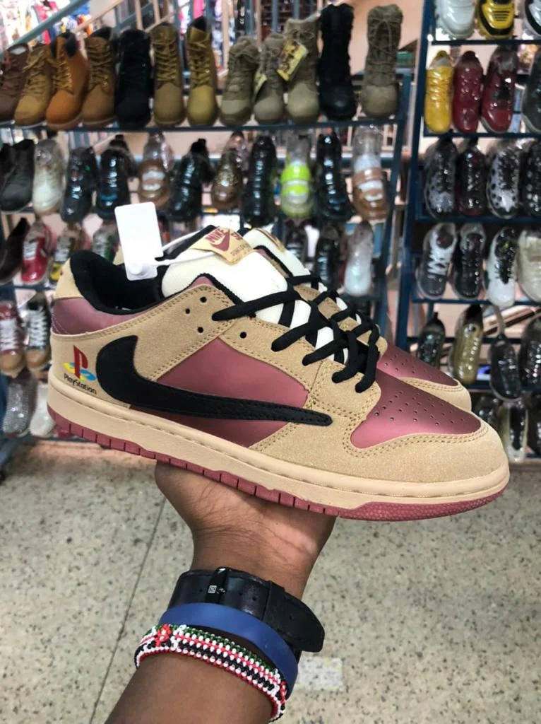 Nike SB Dunk Low PlayStation XTravis Scott X Beige Black