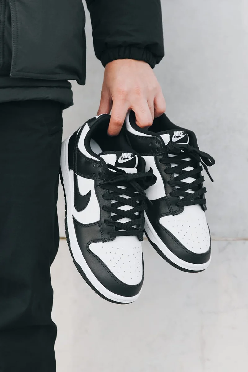 Nike SB Dunk Low Retro White Black 2021