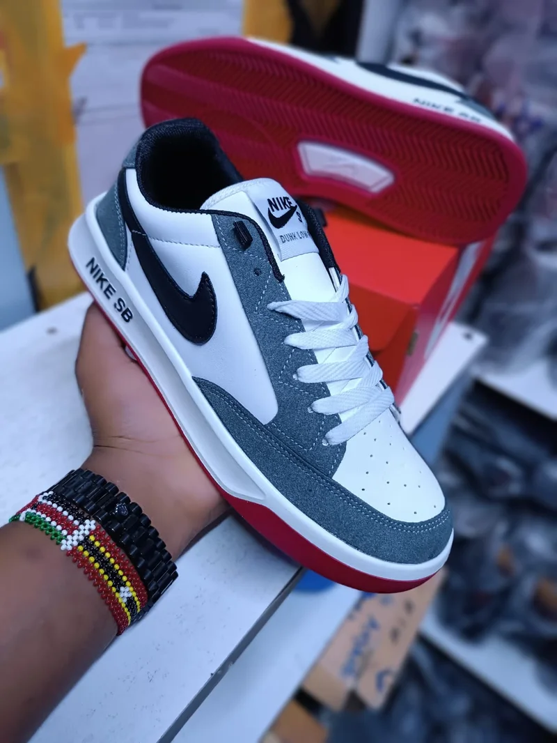 Nike SB Force Multi colors Sneakers